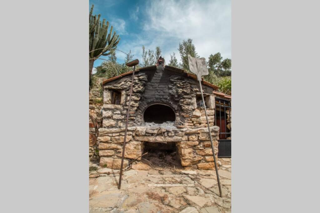 הוילה Míloi Pontinos Old House מראה חיצוני תמונה